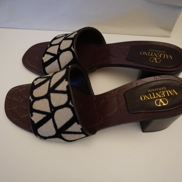 Valentino Garavani VLogo Sandals Block Heel Mules Slides Toile Canvas Size 8 38 - Picture 3 of 9